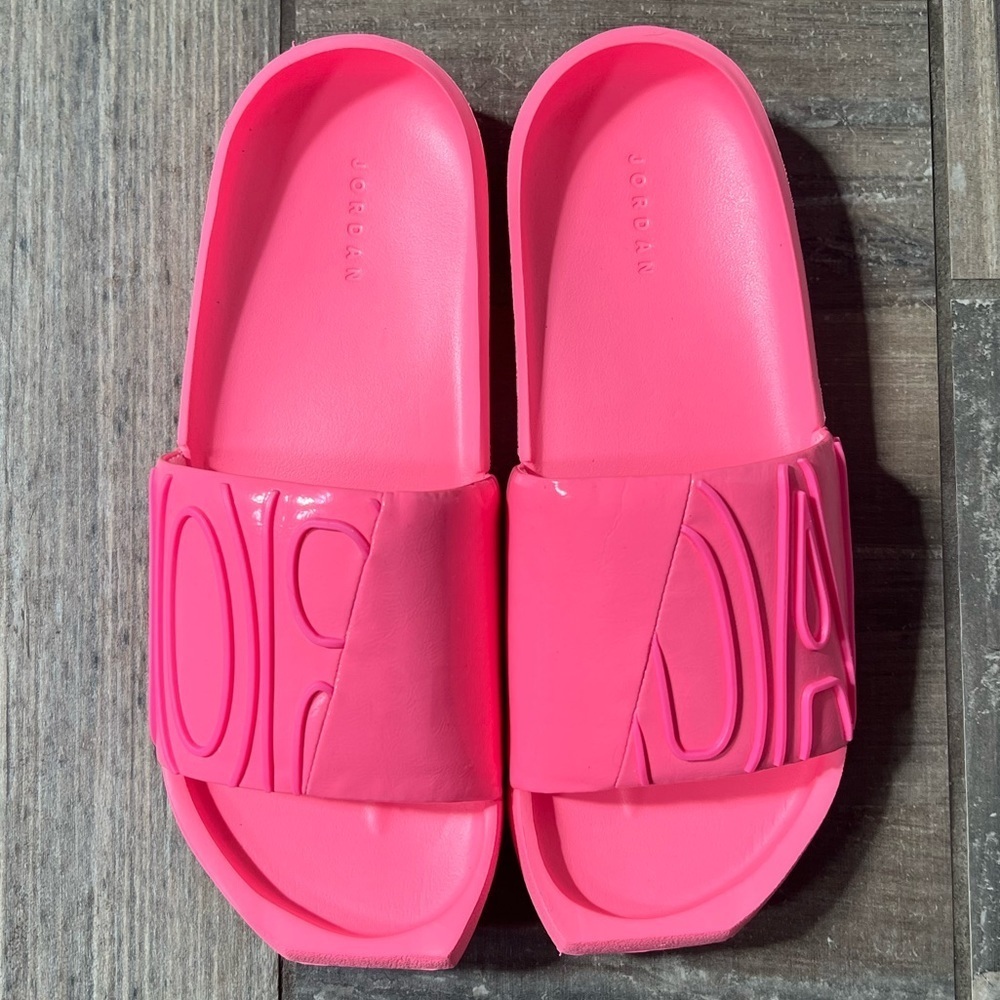 Jordan Nola Slides Size 7 - image 4